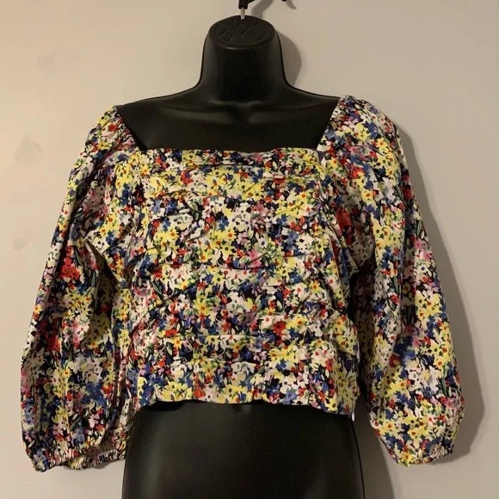 Dizzy Gal Ditsy Floral Ruched Boutique Crop Top - Size L